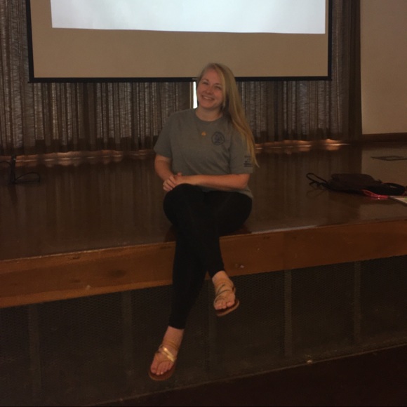 Meet your Posher, Jackie - Picture 6 of 6